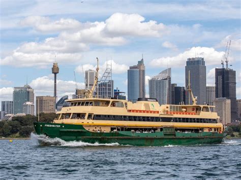 manly ferry sydney harbour